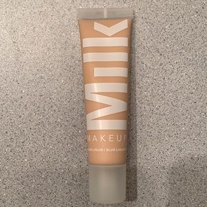 NEW/UNOPENED Liquid Foundation